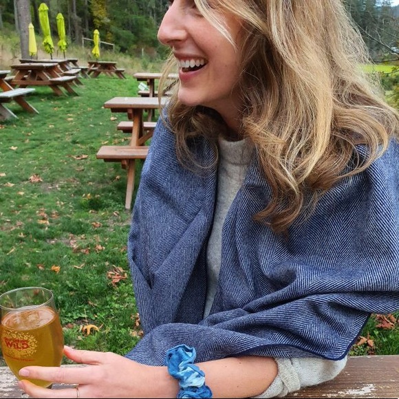 Meet your Posher, Linny - Picture 1 of 1